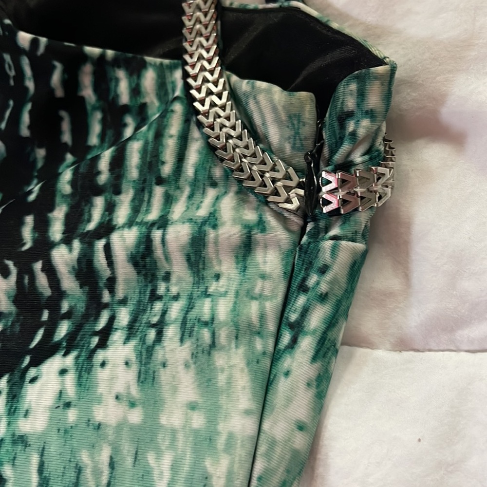 Bebe snake Python green cutout dress!! - Picture 8 of 8
